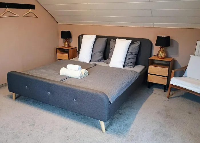 Sleep&Chill - idyllisches Zimmer mit Main-Blick