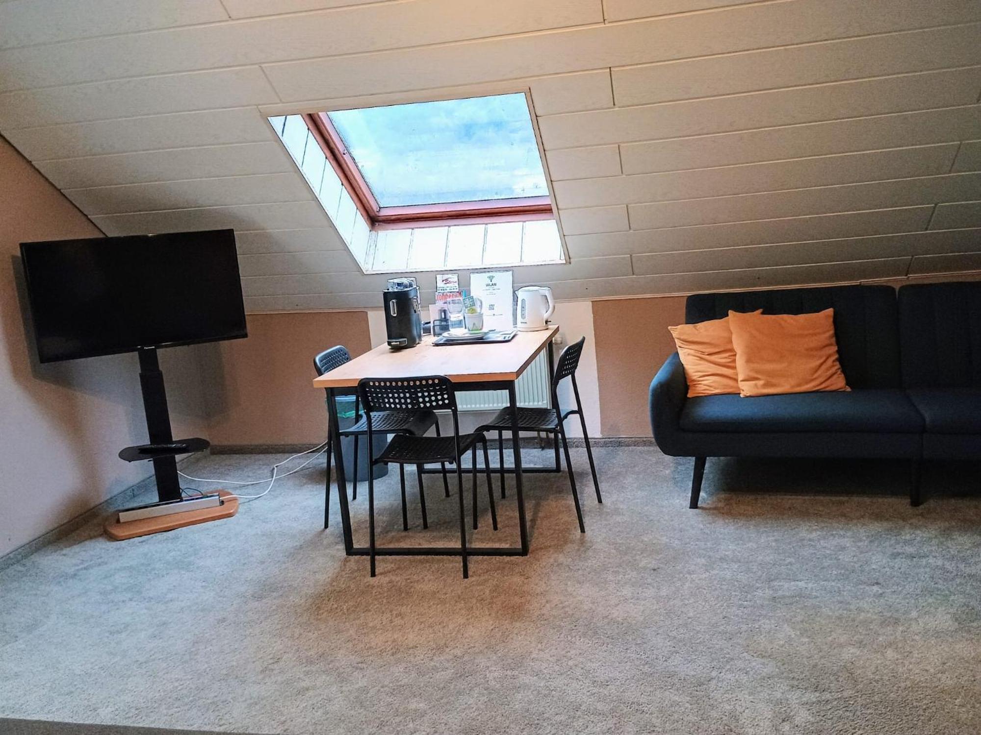 Sleep&chill - Ruhige Uebernachtung Mit Main-blick Apartment